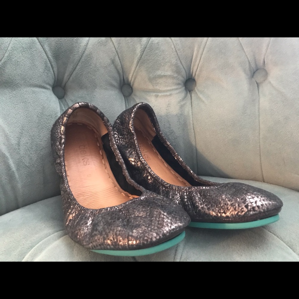 Drago Tieks, perfect and omg so beautiful :)